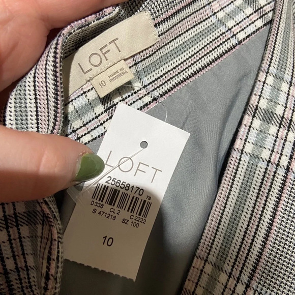 NWT LOFT GRAY BLACK WHITE PINK PLAID MINI PENCIL‎ SKIRT WITH RUFFLED HEM SIZE 10 - Picture 7 of 8